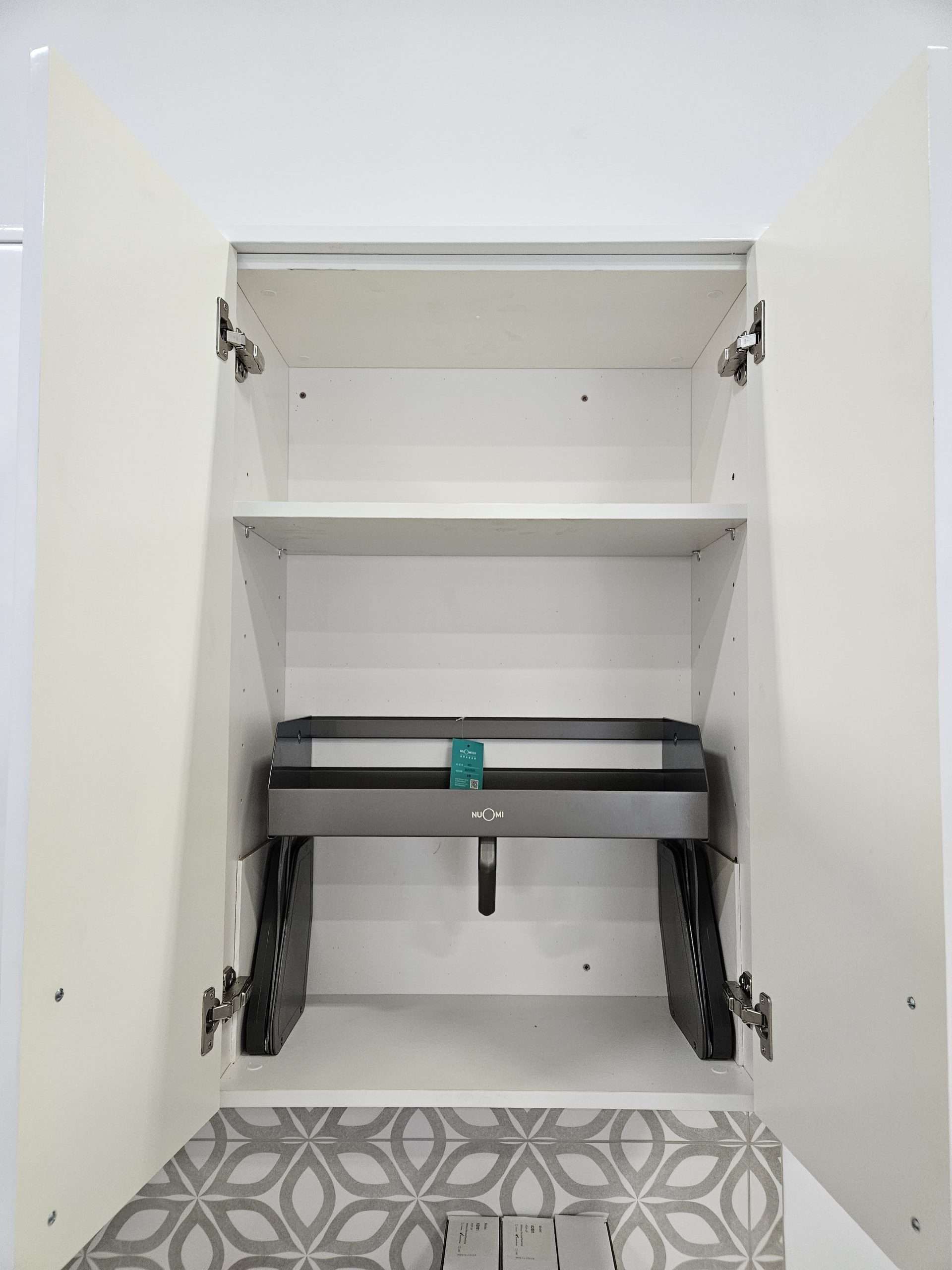 nuomi cabinet pullout 01b